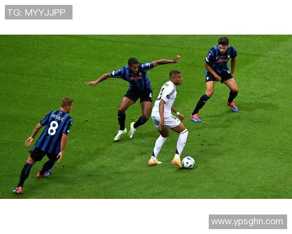 欧冠足球明星精彩瞬间回顾与赛场魅力解析